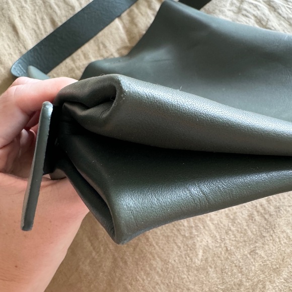 COS Medium Shopper Grained Leather Tote - Picture 13 of 14